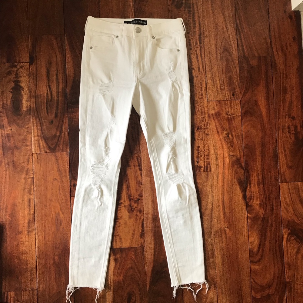 EXPRESS distressed skinny white denim